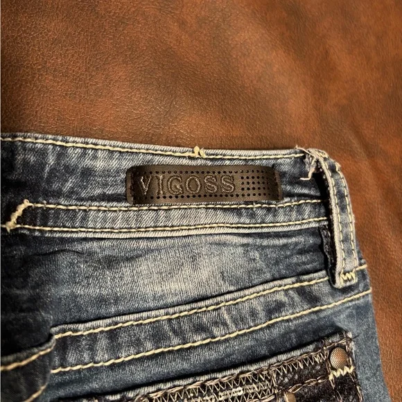 Vigoss Women's Dark Wash Capri jeans. Size 4 - Picture 5 of 10
